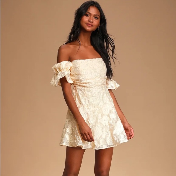 Cream Jacquard Off-the-Shoulder Mini Dress NWT - Picture 1 of 5